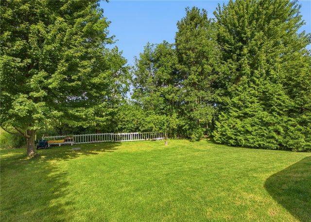 77 Rangers Court, Greece, NY 14612