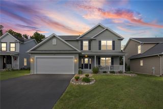 77 Rangers Court, Greece, NY 14612