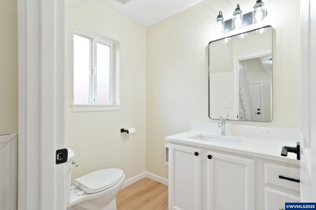 108 NE Powderhorn Dr, Corvallis, OR 97330