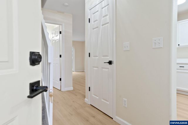 108 NE Powderhorn Dr, Corvallis, OR 97330