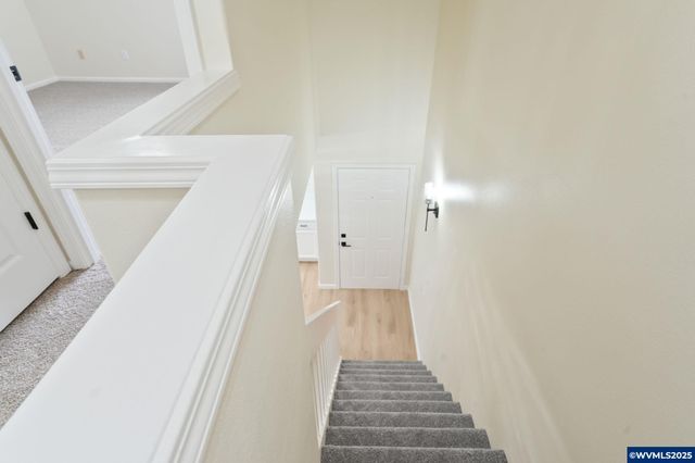 108 NE Powderhorn Dr, Corvallis, OR 97330