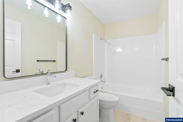 108 NE Powderhorn Dr, Corvallis, OR 97330