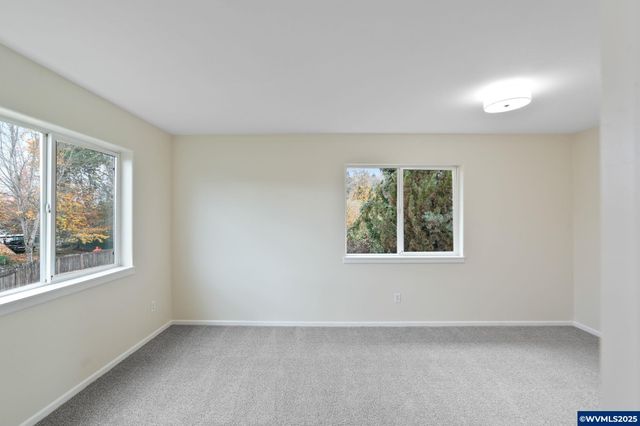 108 NE Powderhorn Dr, Corvallis, OR 97330