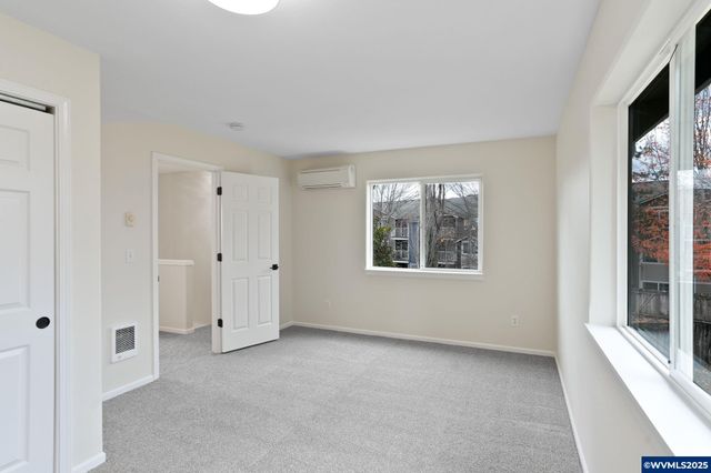 108 NE Powderhorn Dr, Corvallis, OR 97330