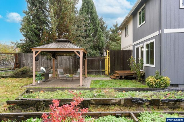 108 NE Powderhorn Dr, Corvallis, OR 97330