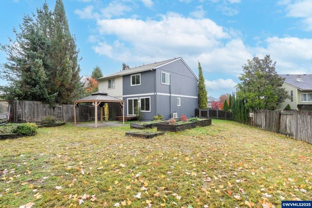 108 NE Powderhorn Dr, Corvallis, OR 97330