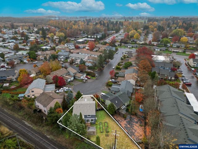 108 NE Powderhorn Dr, Corvallis, OR 97330