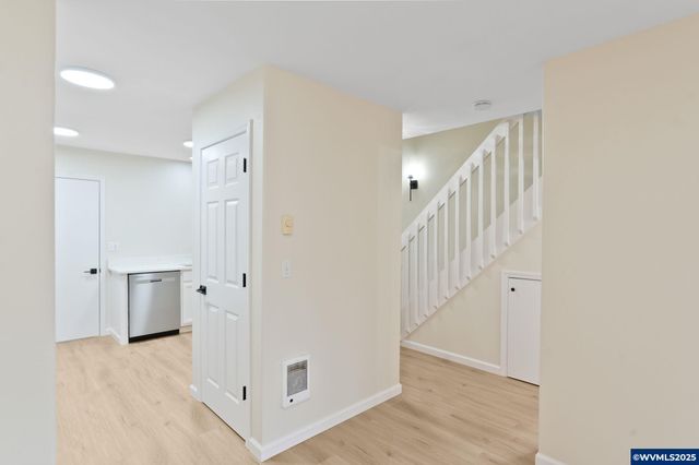 108 NE Powderhorn Dr, Corvallis, OR 97330