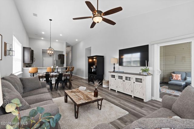 2128 Cass Lake Road, Calabash, NC 28467