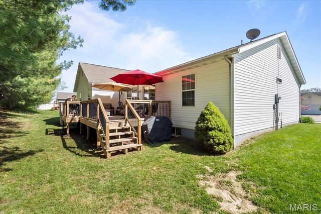 1472 Manchester Drive, O'fallon, IL 62269
