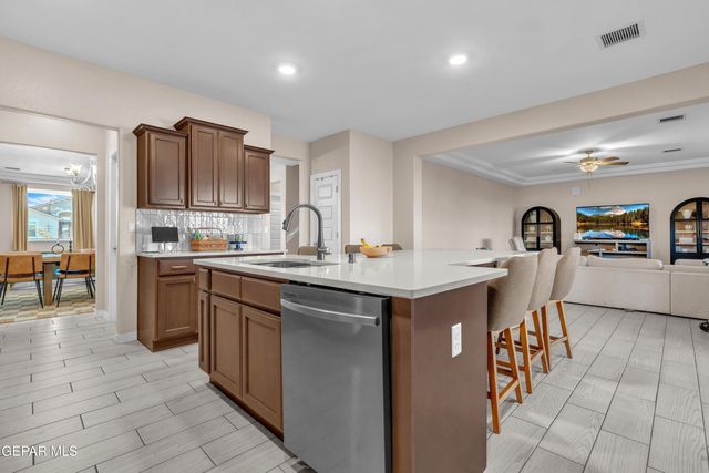 12733 Silver Streak Avenue, Horizon City, TX 79928