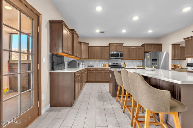 12733 Silver Streak Avenue, Horizon City, TX 79928