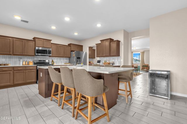 12733 Silver Streak Avenue, Horizon City, TX 79928