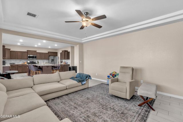 12733 Silver Streak Avenue, Horizon City, TX 79928