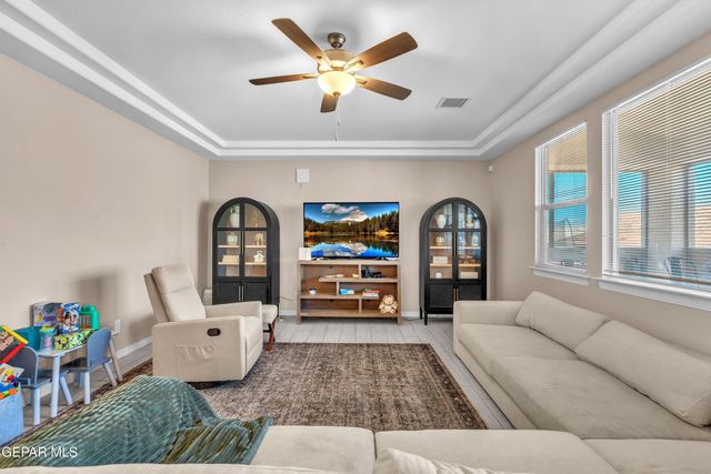 12733 Silver Streak Avenue, Horizon City, TX 79928