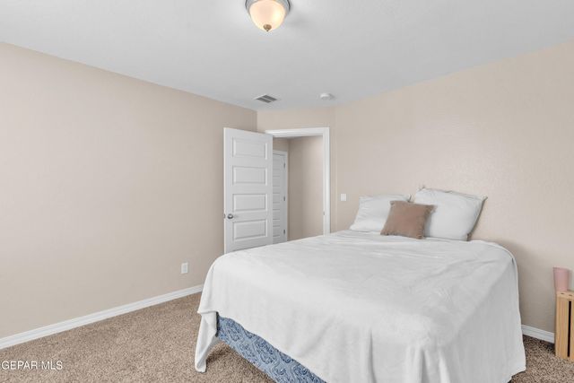 12733 Silver Streak Avenue, Horizon City, TX 79928