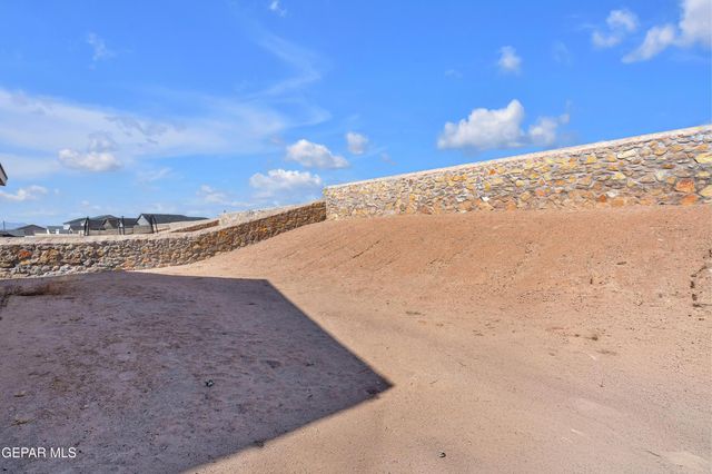 12733 Silver Streak Avenue, Horizon City, TX 79928