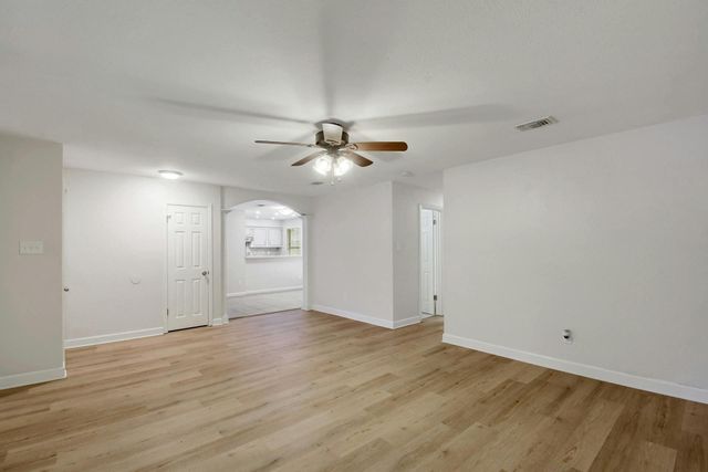 2503 Star Grass CIR, Austin, TX 78745