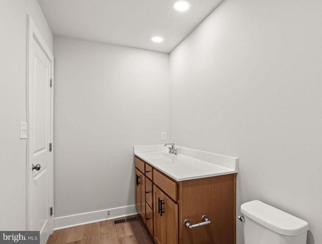 7 SAGE ST, Carlisle, PA 17015