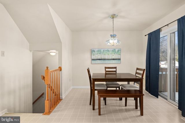 228 JASMINE LN, Newark, DE 19702