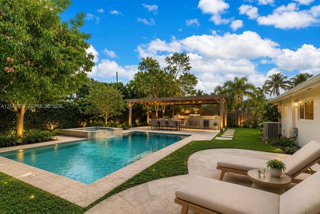 8255 SW 134th Street, Pinecrest, FL 33156