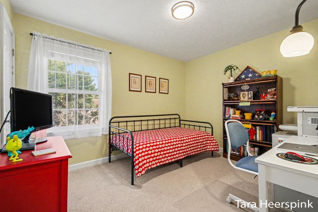 2077 Fernwood Drive, Georgetown Twp, MI 49428