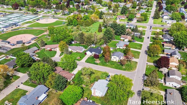 2077 Fernwood Drive, Georgetown Twp, MI 49428