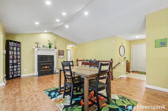 2077 Fernwood Drive, Georgetown Twp, MI 49428