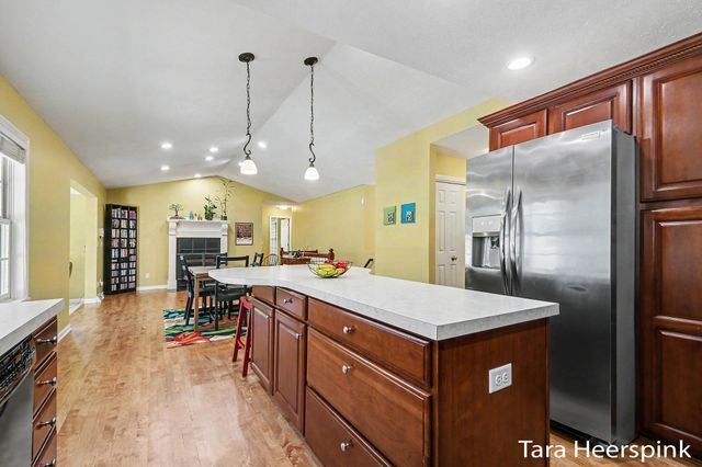 2077 Fernwood Drive, Georgetown Twp, MI 49428