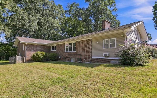 3915 Avera Avenue, Winston-salem, NC 27106