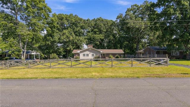 3915 Avera Avenue, Winston-salem, NC 27106