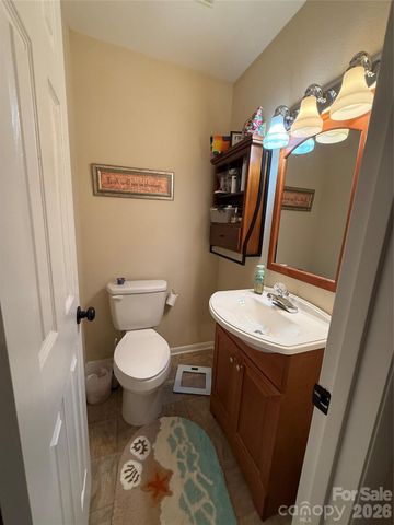 192 Heritage View Road, Hickory, NC 28601