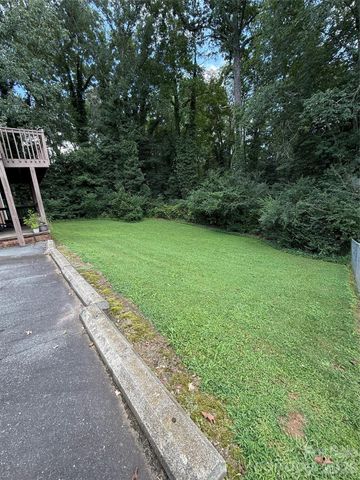 192 Heritage View Road, Hickory, NC 28601
