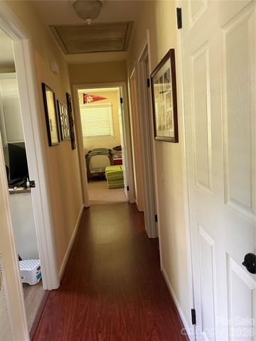 192 Heritage View Road, Hickory, NC 28601