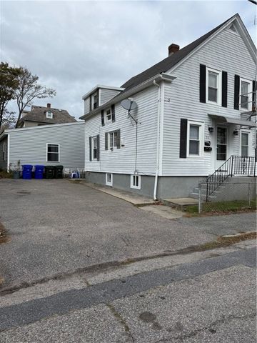 53 Catherine Street, Bristol, RI 02809