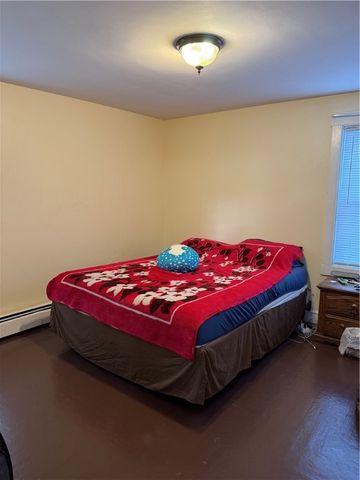 53 Catherine Street, Bristol, RI 02809