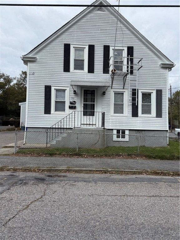 53 Catherine Street, Bristol, RI 02809