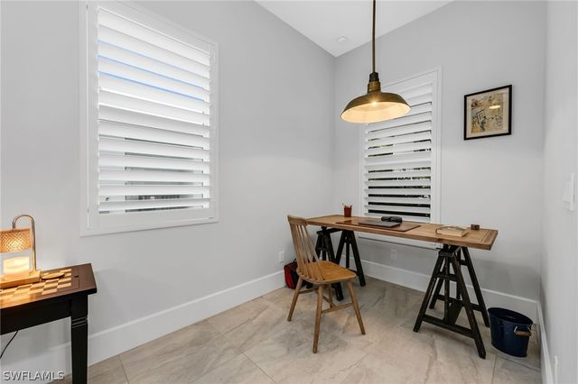 2464 Lake AVE, Naples, FL 34112