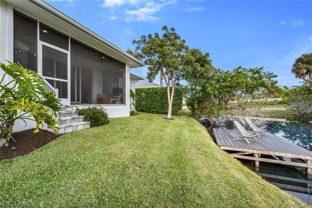 2464 Lake AVE, Naples, FL 34112