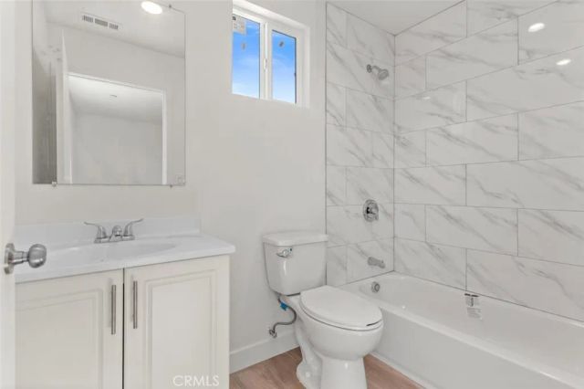711 W 80th, Los Angeles, CA 90044