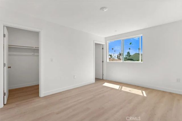 711 W 80th, Los Angeles, CA 90044