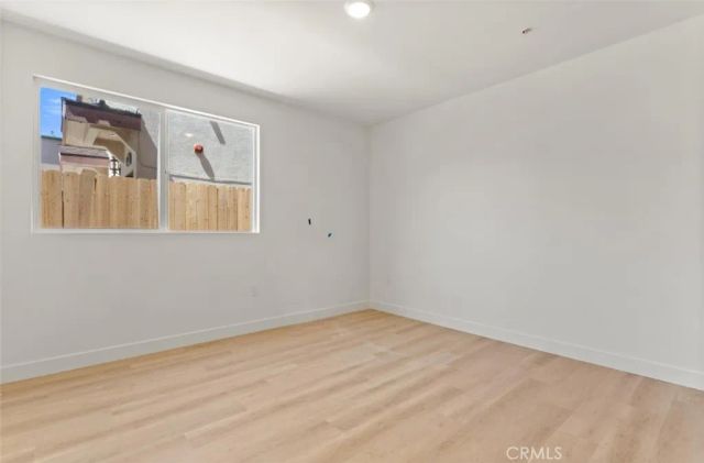 711 W 80th, Los Angeles, CA 90044