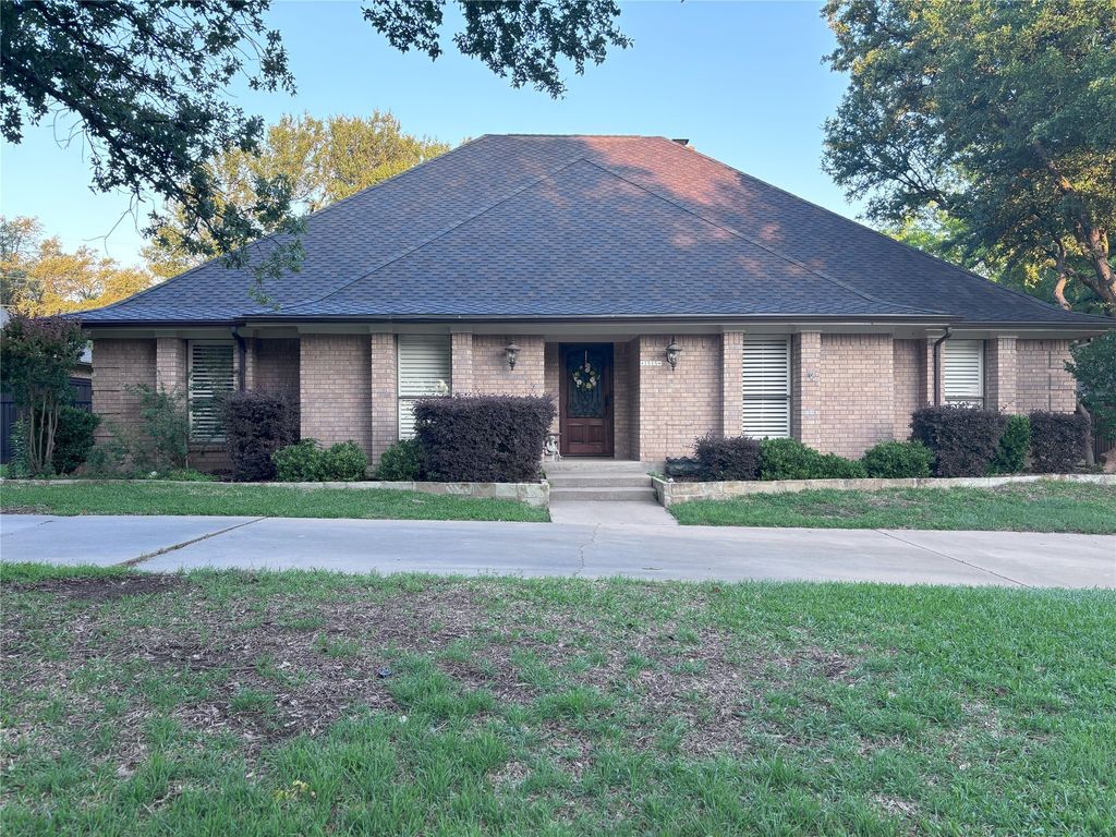 1515 Oak Forest Drive, Graham, TX 76450