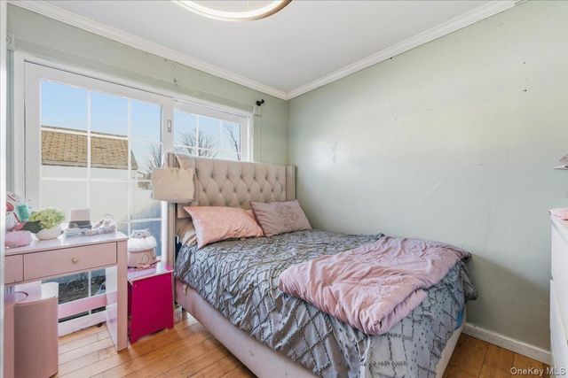 28 Hemlock Street, Central Islip, NY 11722