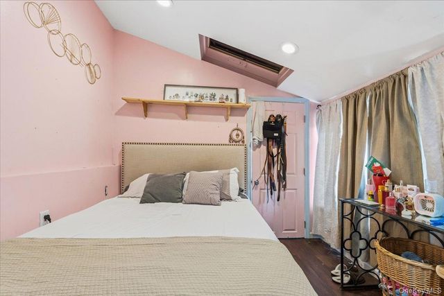 28 Hemlock Street, Central Islip, NY 11722