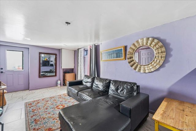 28 Hemlock Street, Central Islip, NY 11722