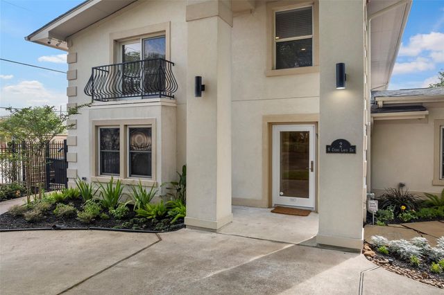 2 Cedar Lawn Drive N, Galveston, TX 77551
