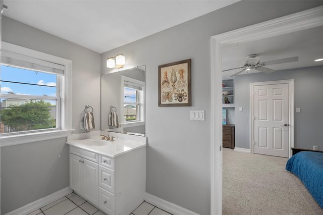 2 Cedar Lawn Drive N, Galveston, TX 77551