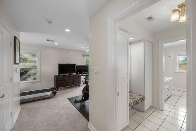 2 Cedar Lawn Drive N, Galveston, TX 77551