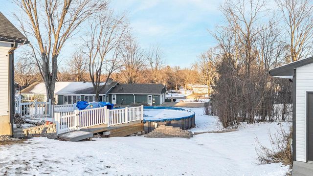 1836 OSHKOSH STREET, New London, WI 54961